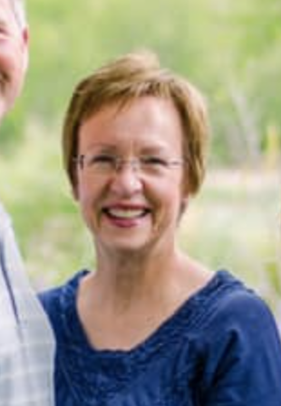 Laura McCleve Headshot